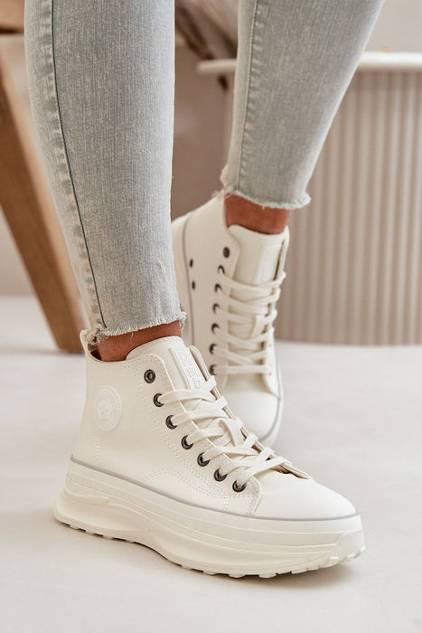 Step in Style - Sneakers