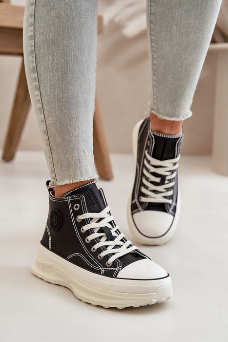 Step in Style - Sneakers